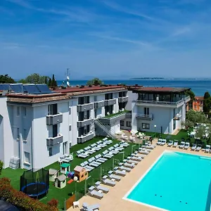 **** Hotel Oliveto Italien
